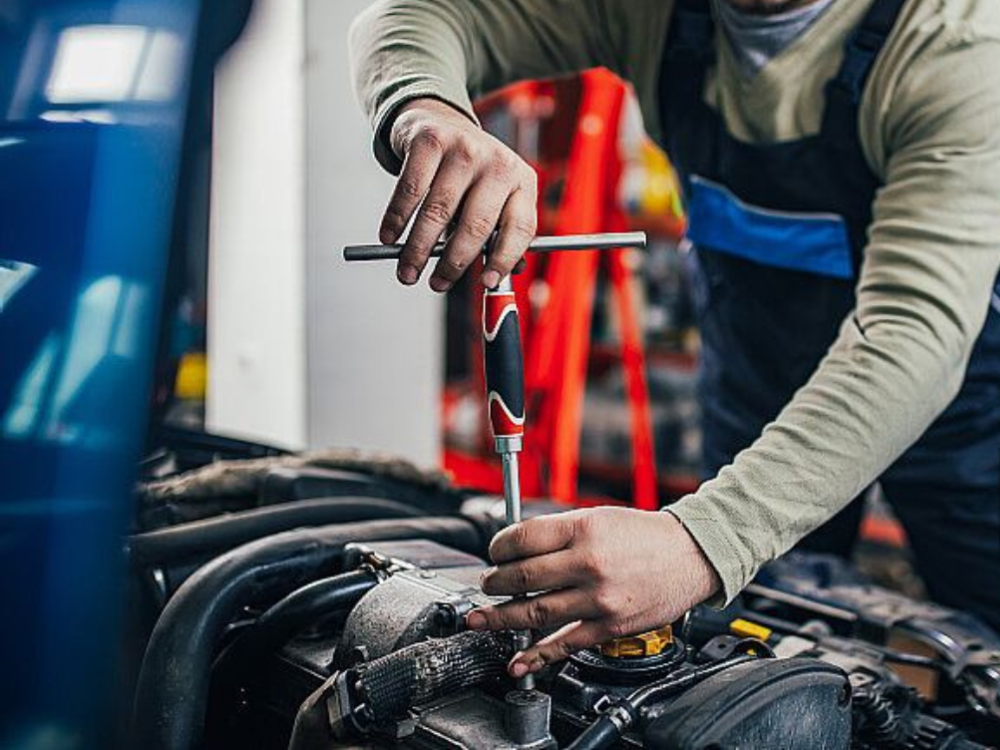 Starter Replacement Cost: How Much is a New Starter? - AutoZone